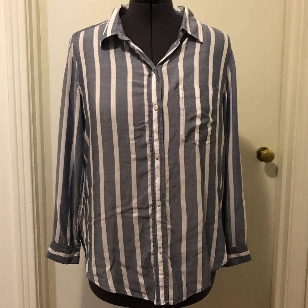 American Eagle Women’s Striped Long Sleeve Size S